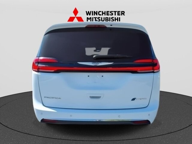 2024 Chrysler Pacifica in Winchester, VA 22602 - 18104175 6