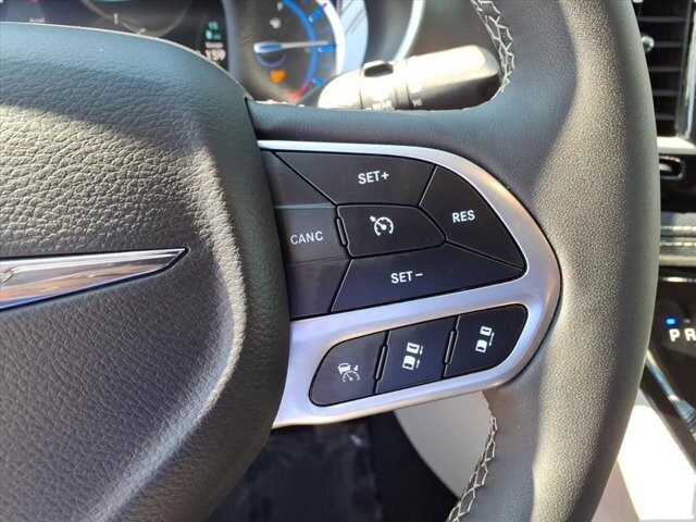 2024 Chrysler Pacifica in Winchester, VA 22602 - 18104175 25