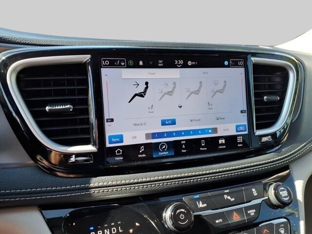 2024 Chrysler Pacifica in Winchester, VA 22602 - 18104175 26