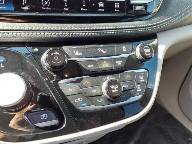 2024 Chrysler Pacifica in Winchester, VA 22602 - 18104175 29