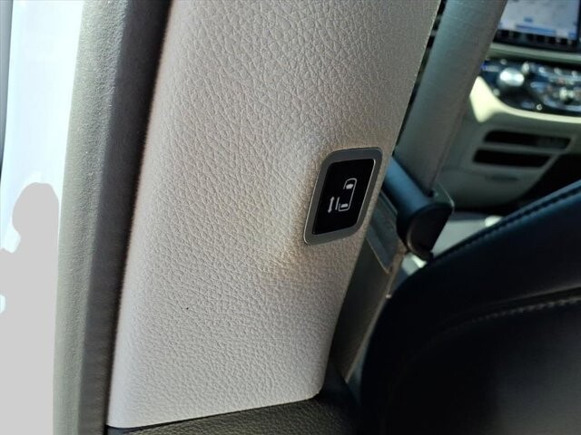 2024 Chrysler Pacifica in Winchester, VA 22602 - 18104175 15