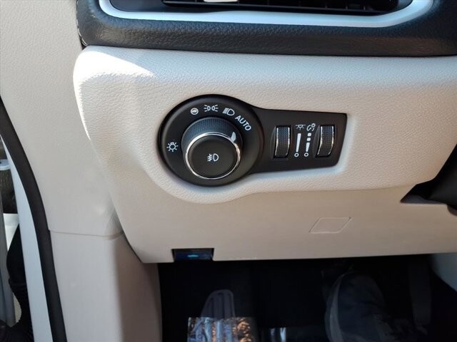 2024 Chrysler Pacifica in Winchester, VA 22602 - 18104175 37