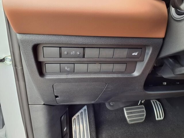 2025 Mitsubishi Outlander in Winchester, VA 22602 - 18104177 25