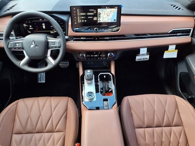 2025 Mitsubishi Outlander in Winchester, VA 22602 - 18104177 10