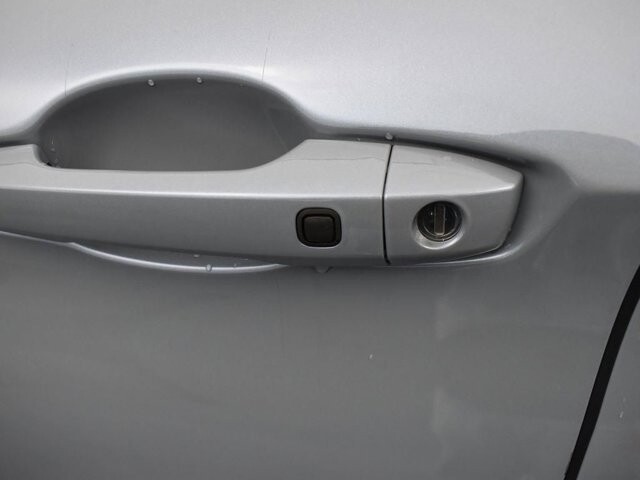 2025 Mitsubishi Outlander in Winchester, VA 22602 - 18104179 10