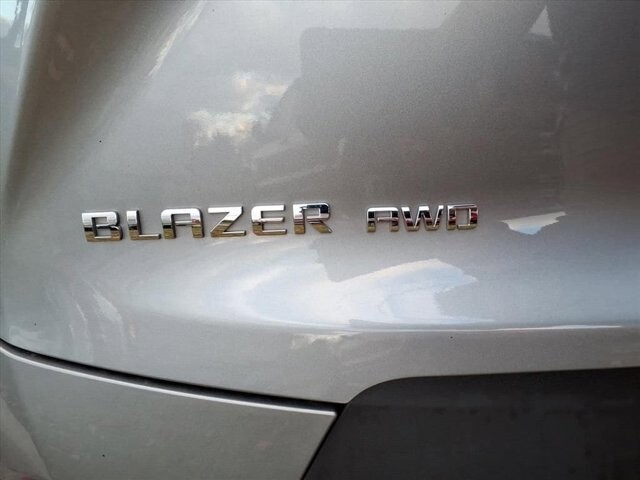 2025 Chevrolet Blazer in Winchester, VA 22602 - 18104183 5