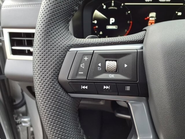 2025 Mitsubishi Outlander in Winchester, VA 22602 - 18104184 18