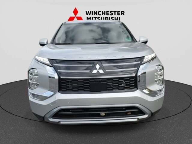 2025 Mitsubishi Outlander in Winchester, VA 22602 - 18104184 2