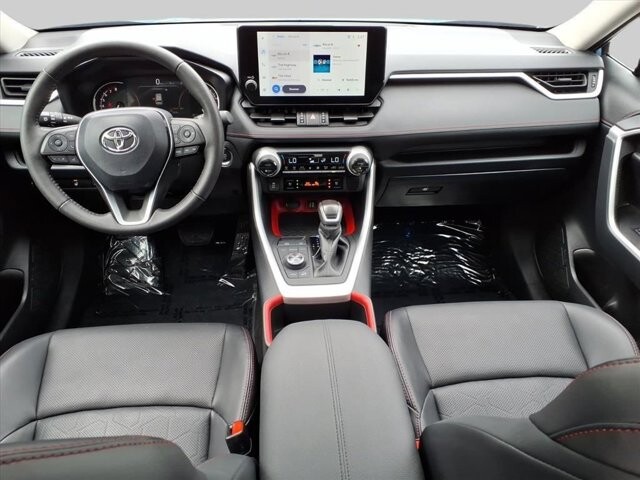 2024 Toyota RAV4 in Winchester, VA 22602 - 18104185 11