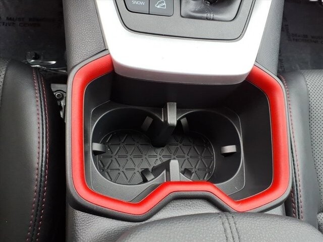 2024 Toyota RAV4 in Winchester, VA 22602 - 18104185 32