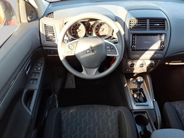 2025 Mitsubishi Outlander Sport in Winchester, VA 22602 - 18104187 11