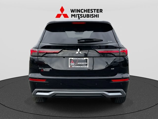2025 Mitsubishi Outlander in Winchester, VA 22602 - 18104190 3