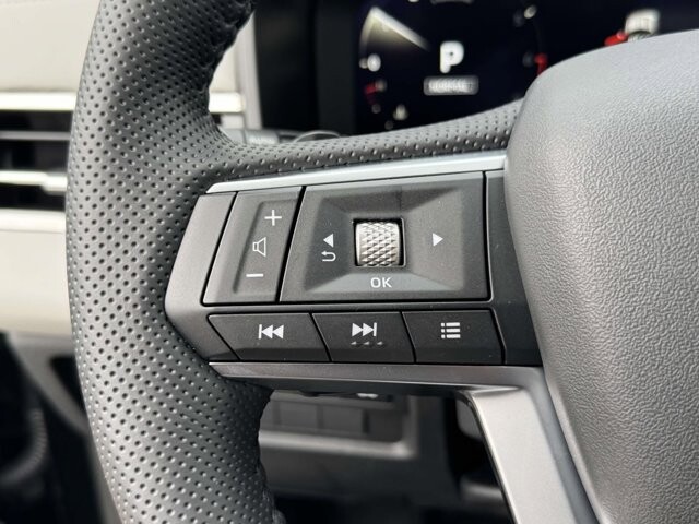 2025 Mitsubishi Outlander in Winchester, VA 22602 - 18104190 16