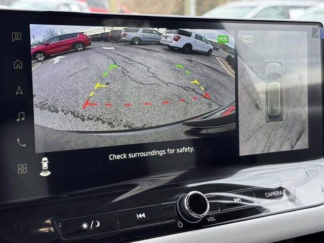 2025 Mitsubishi Outlander in Winchester, VA 22602 - 18104190 12