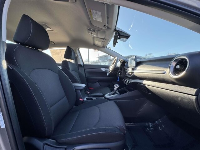 2024 Kia Forte in Winchester, VA 22602 - 18104194 9