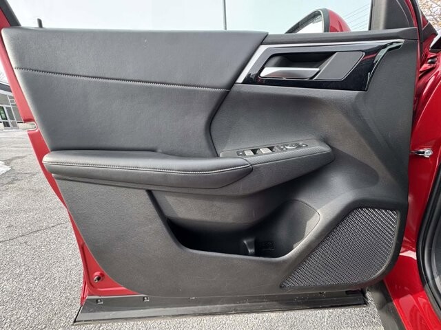 2024 Mitsubishi Outlander in Winchester, VA 22602 - 18104207 16