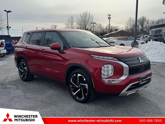 2024 Mitsubishi Outlander in Winchester, VA 22602 - 18104207