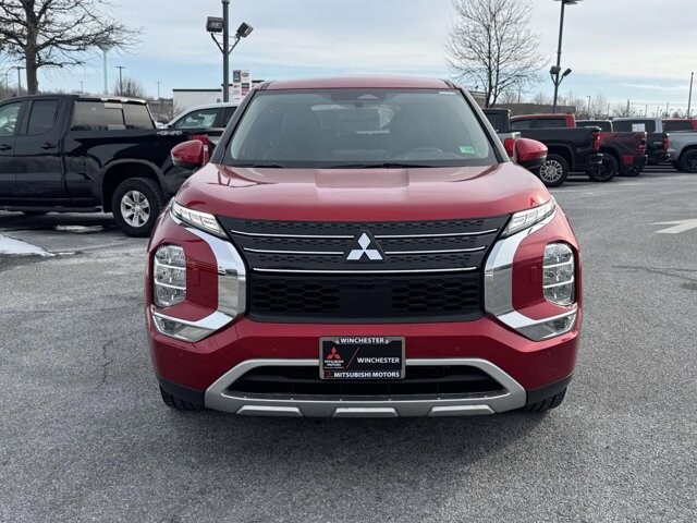 2024 Mitsubishi Outlander in Winchester, VA 22602 - 18104207 6