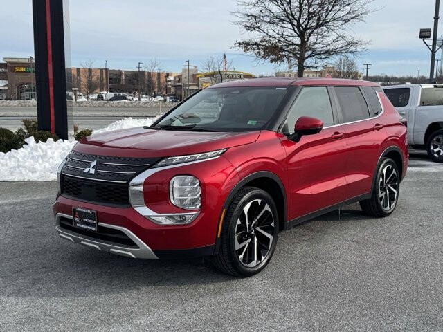 2024 Mitsubishi Outlander in Winchester, VA 22602 - 18104207 5