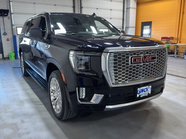 2024 GMC Yukon XL in Burlington, WI 53105 - 18104215 9