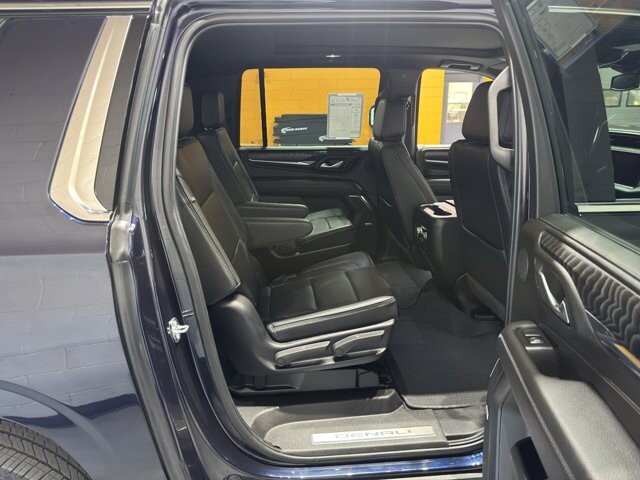 2024 GMC Yukon XL in Burlington, WI 53105 - 18104215 23