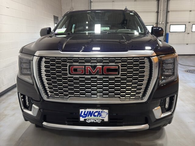 2024 GMC Yukon XL in Burlington, WI 53105 - 18104215 10