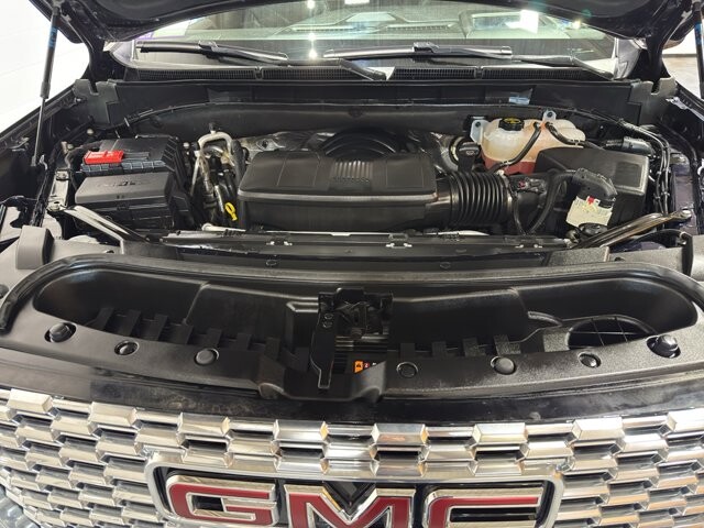 2024 GMC Yukon XL in Burlington, WI 53105 - 18104215 41