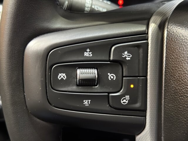 2024 GMC Yukon XL in Burlington, WI 53105 - 18104215 28