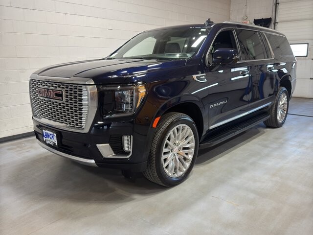 2024 GMC Yukon XL in Burlington, WI 53105 - 18104215 2
