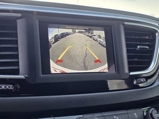 2019 Chrysler Pacifica in Mesa, AZ 85212 - 18104217 19