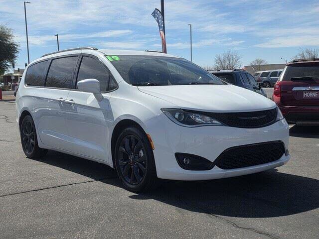 2019 Chrysler Pacifica in Mesa, AZ 85212 - 18104217 10