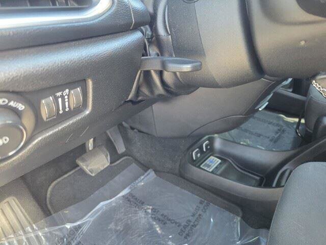 2019 Chrysler Pacifica in Mesa, AZ 85212 - 18104217 17