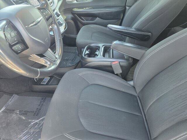 2019 Chrysler Pacifica in Mesa, AZ 85212 - 18104217 13