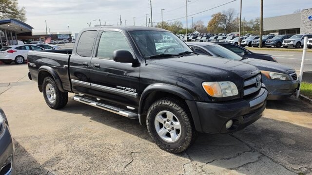 2005 Toyota Tundra in Cartersville, GA 30120 - 18104219 3