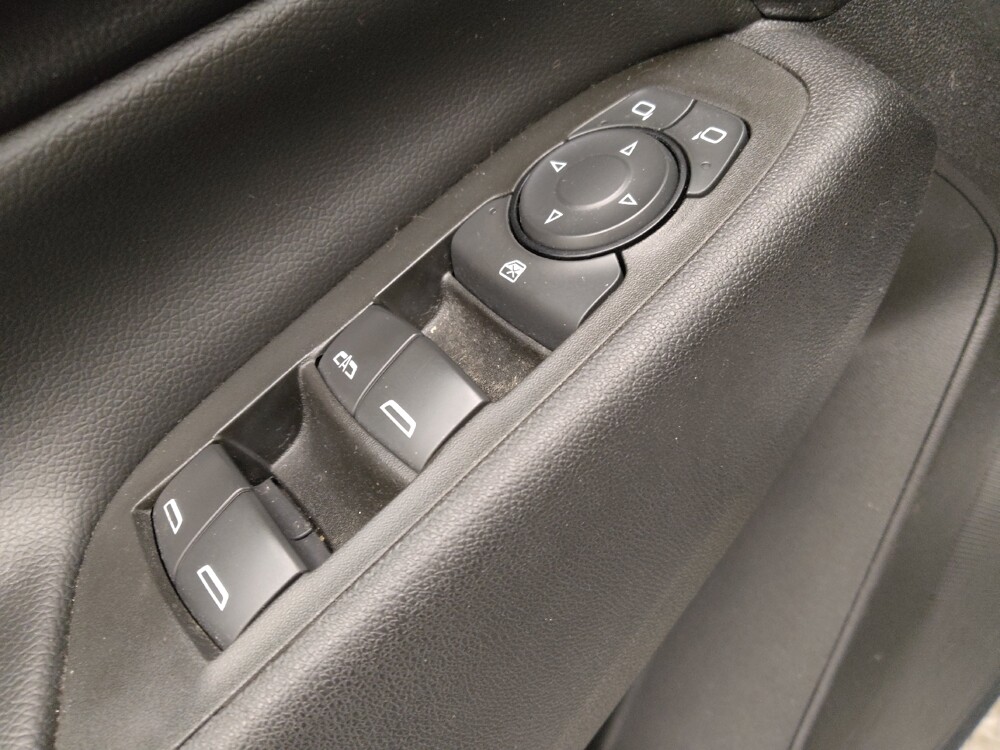 2021 Chevrolet Equinox in Columbia, SC 29210 - 18104222 27