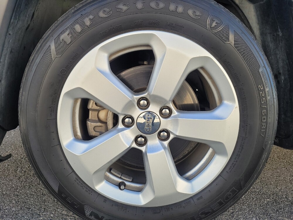 2019 Jeep Compass in Montclair, CA 91763 - 18104238 31