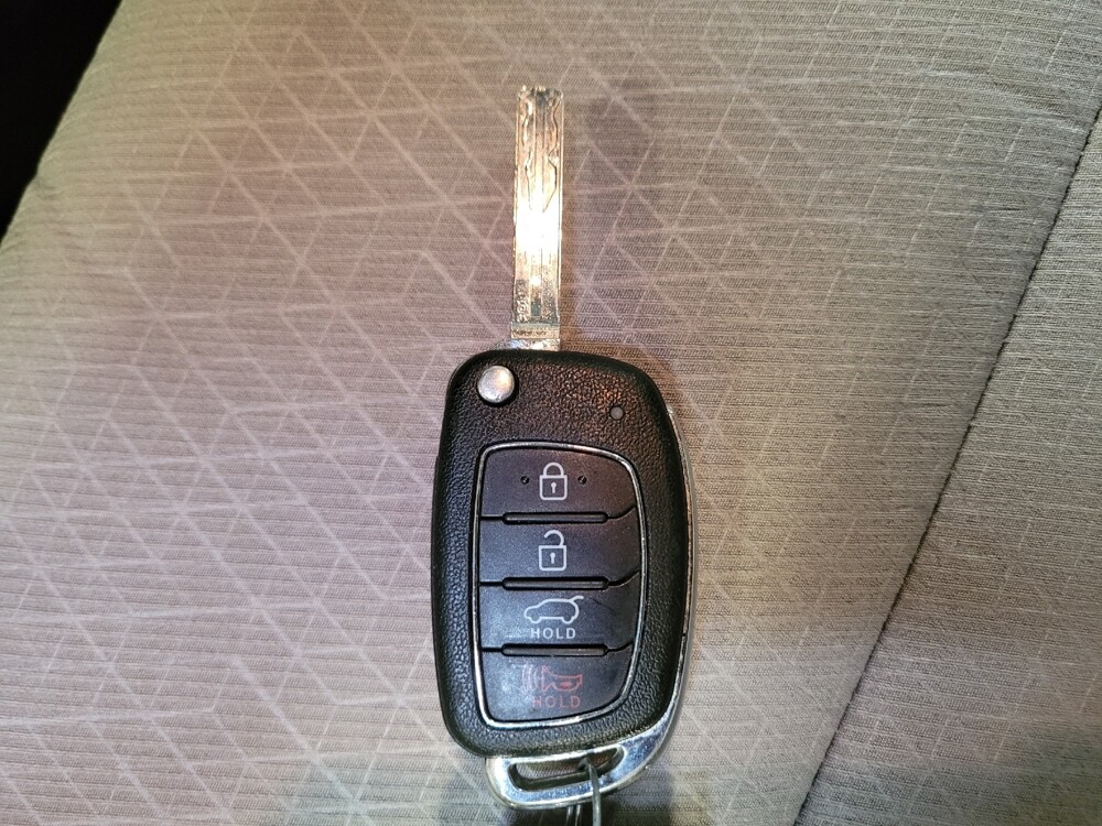 2016 Hyundai Tucson in Downey, CA 90241 - 18104239 32