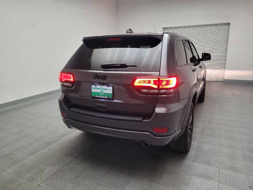 2017 Jeep Grand Cherokee in Torrance, CA 90504 - 18104240 7