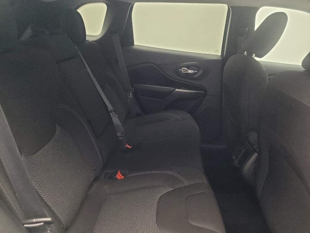 2019 Jeep Cherokee in Union City, GA 30291 - 18104277 19