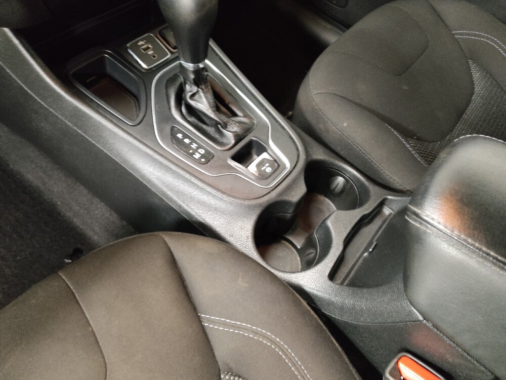 2019 Jeep Cherokee in Union City, GA 30291 - 18104277 26