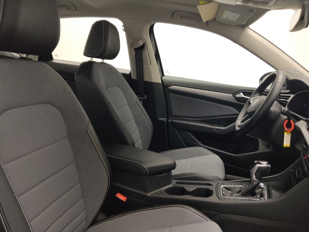 2025 Volkswagen Jetta in Union City, GA 30291 - 18104281 21