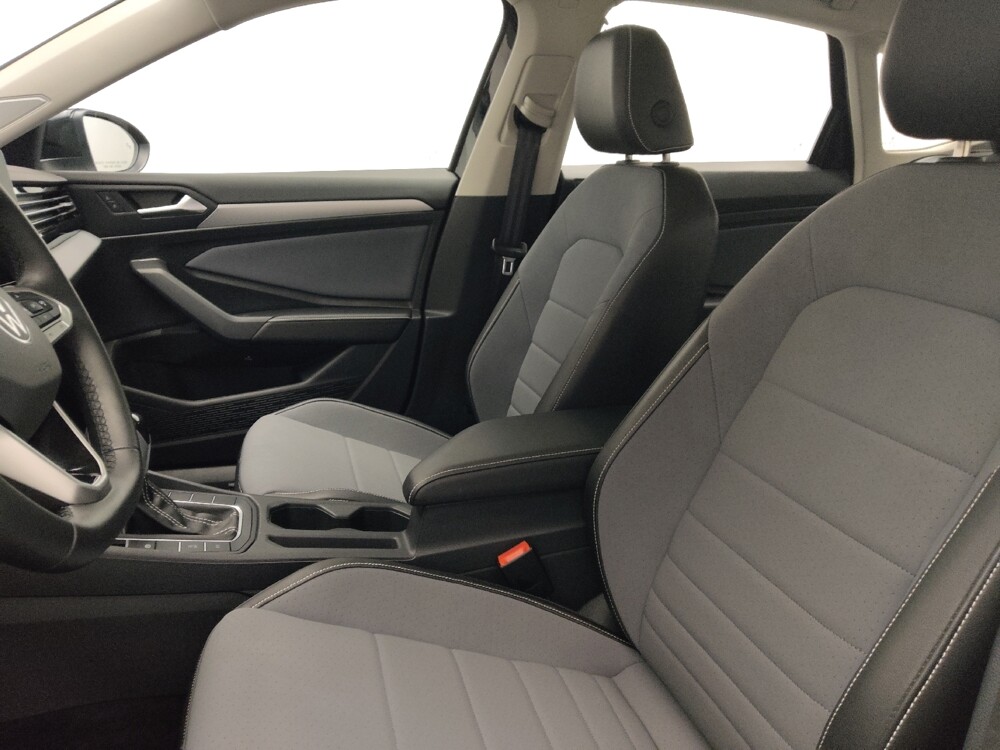 2025 Volkswagen Jetta in Union City, GA 30291 - 18104281 17