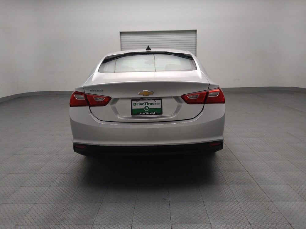 2018 Chevrolet Malibu in Arlington, TX 76011 - 18104318 7