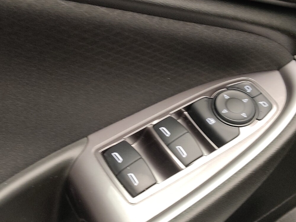 2018 Chevrolet Malibu in Arlington, TX 76011 - 18104318 27