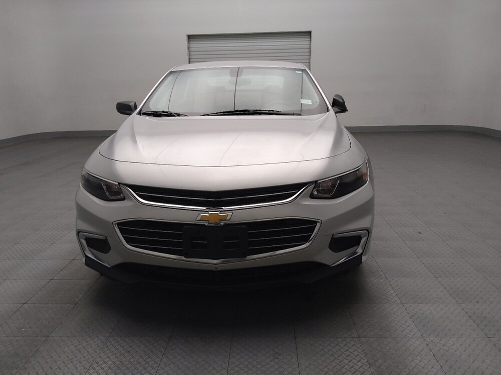 2018 Chevrolet Malibu in Arlington, TX 76011 - 18104318 15