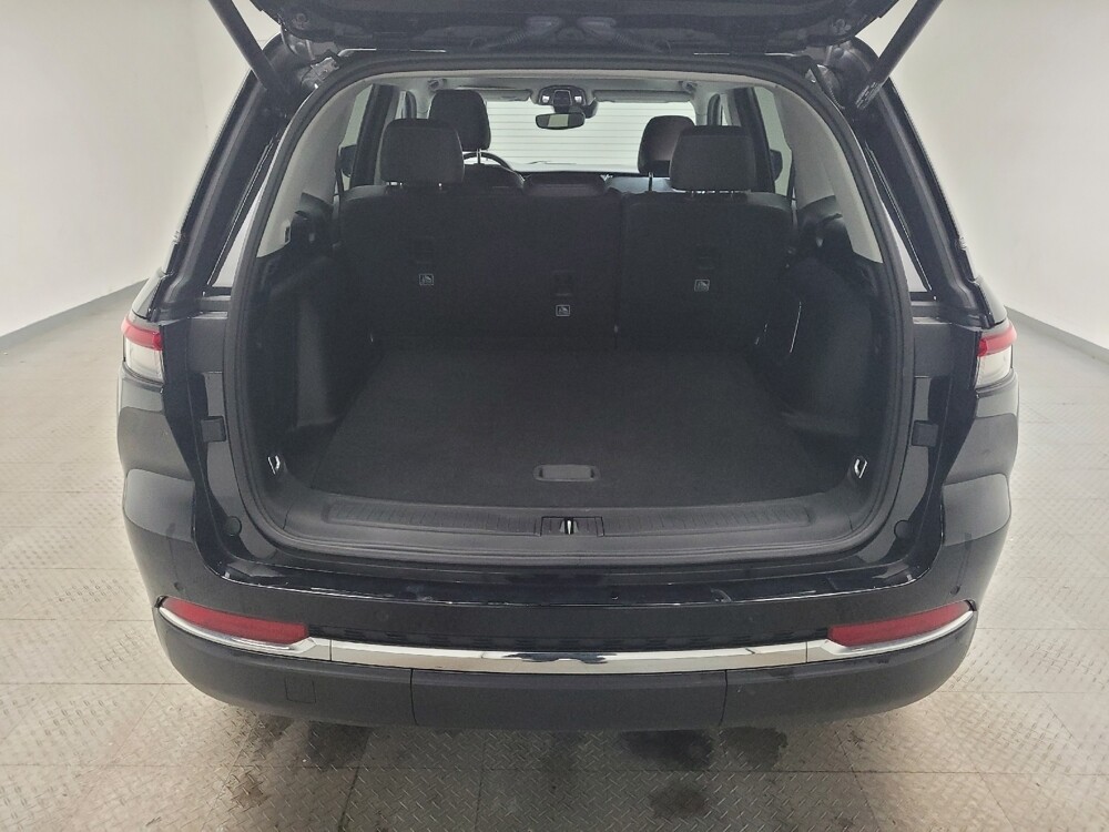 2024 Jeep Grand Cherokee in Taylor, MI 48180 - 18104321 29