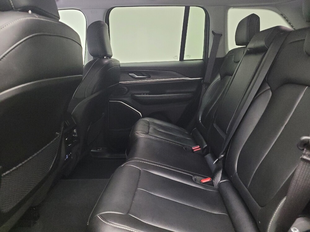 2024 Jeep Grand Cherokee in Taylor, MI 48180 - 18104321 19