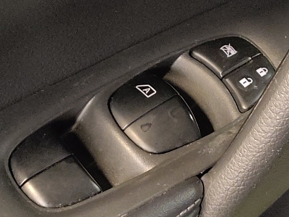 2018 Nissan Rogue in Charleston, SC 29414 - 18104322 27