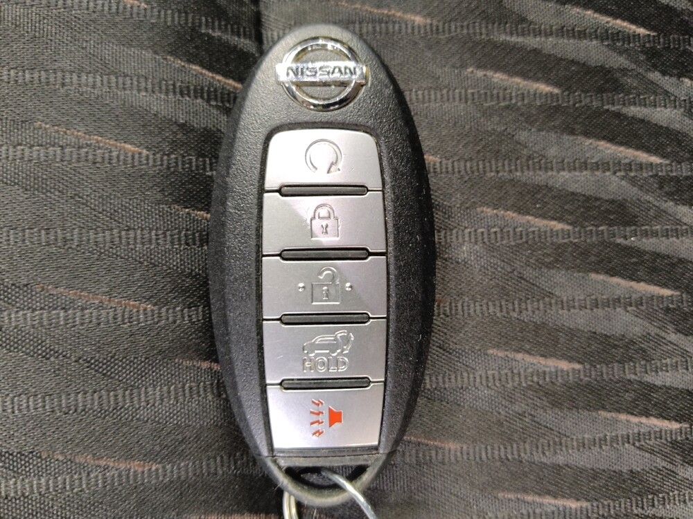 2018 Nissan Rogue in Charleston, SC 29414 - 18104322 32