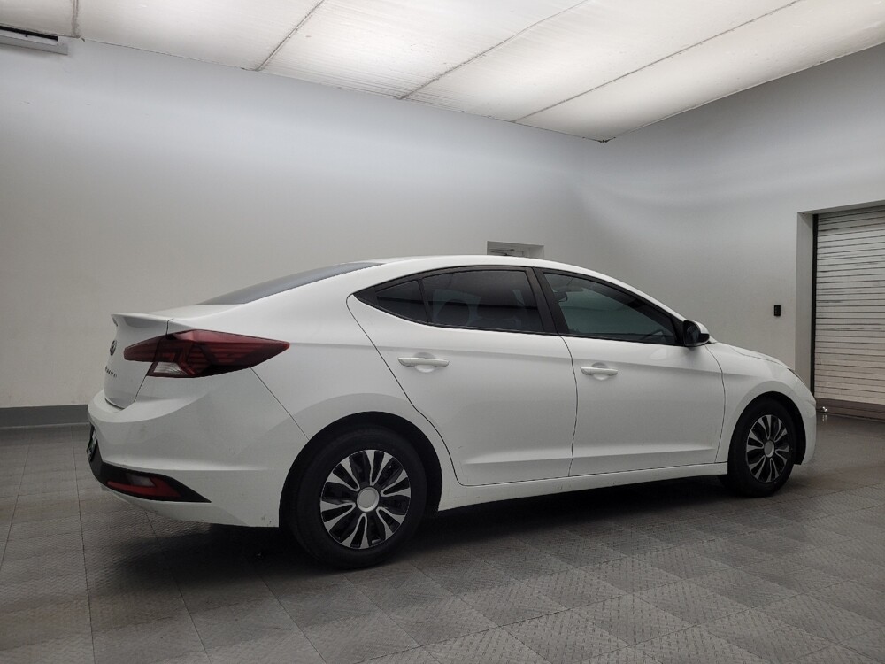 2019 Hyundai Elantra in Phoenix, AZ 85015 - 18104323 10